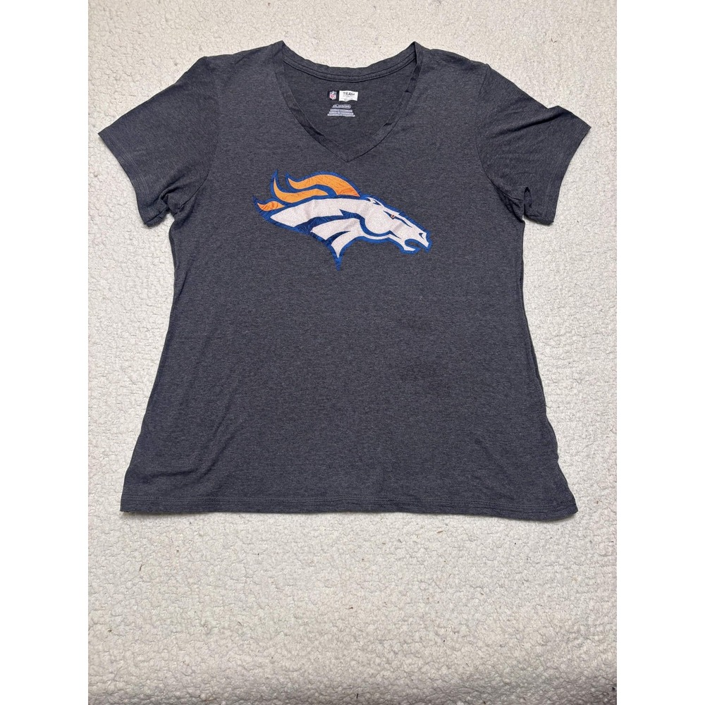NFL Team Apparel Womens Denver Broncos T-shirt V-neck Size 2XL Grey Heather